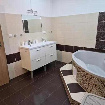 Διαμέρισμα V Sukromi